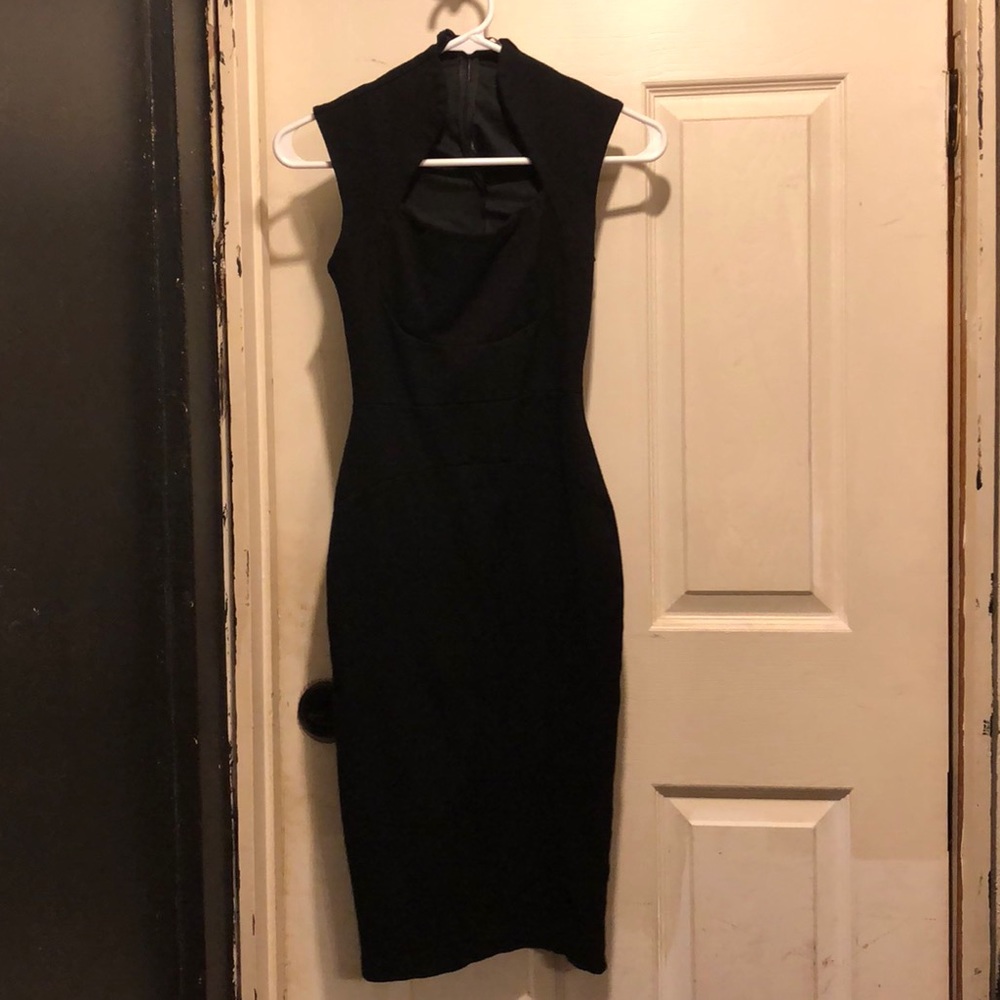 Fashion nova fit black dress - SIZE SMALL